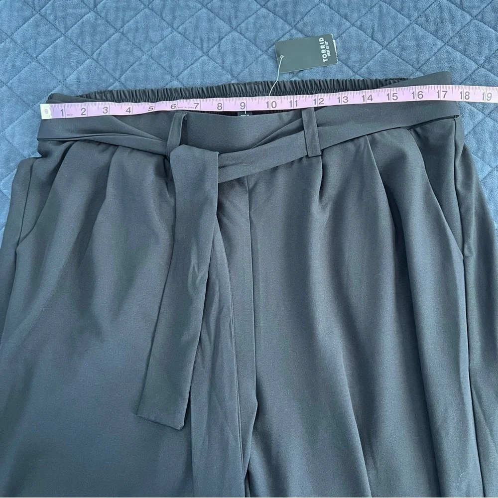 Torrid Wide Leg Pants Womens 1X 14 16 Crepe Tie Front Black High Rise V